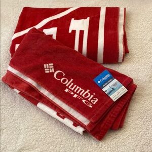 Columbia PFG Red Beach Towel